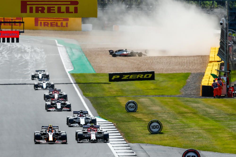 EN IMATGES | Hamilton guanya amb agonia a Silverstone i Sainz perd una valuosa quarta plaça al final