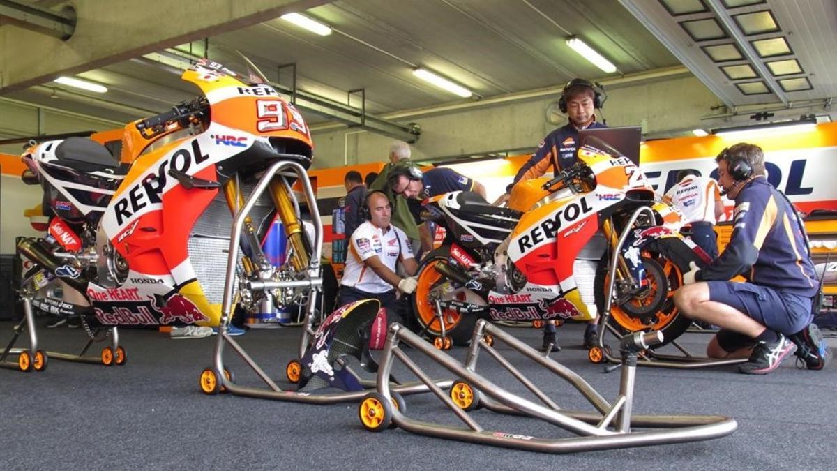 El box del equipo Repsol-Honda en Brno, República Checa.