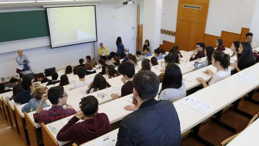 Galicia es la segunda autonomía donde más aumentan los jóvenes con estudios superiores
