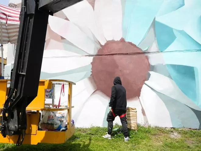 GALERÍA | 'Alegoría de la lectura': nuevo mural de David Maker en Zamora