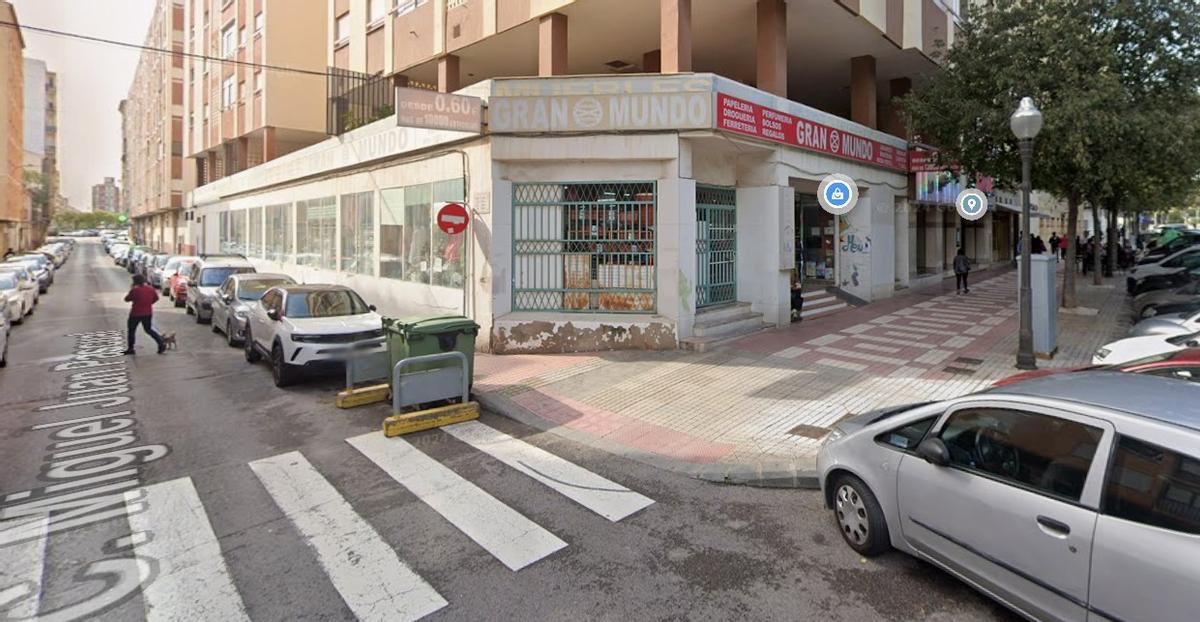 Imagen de un contenedor en la avenida Pérez Galdós en Almassora