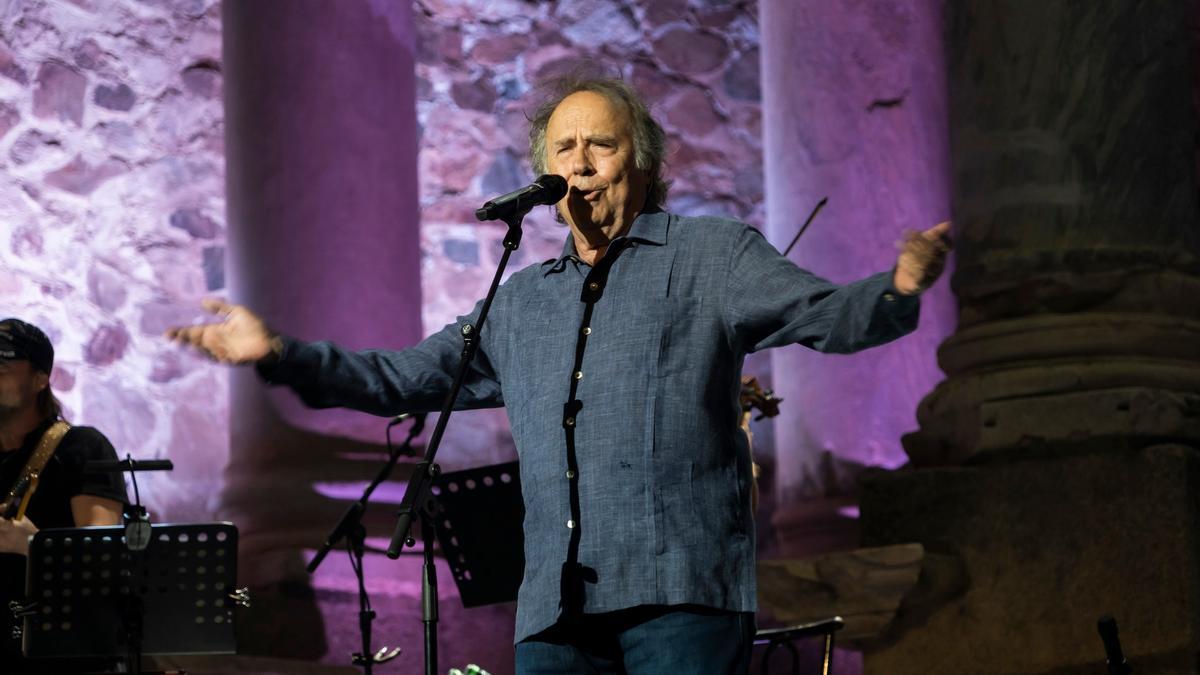 Joan Manuel Serrat ofreció su concierto de despedida en el Stone&amp;Music Festival de Mérida, sede del Festival Internacional de Teatro Clásico.