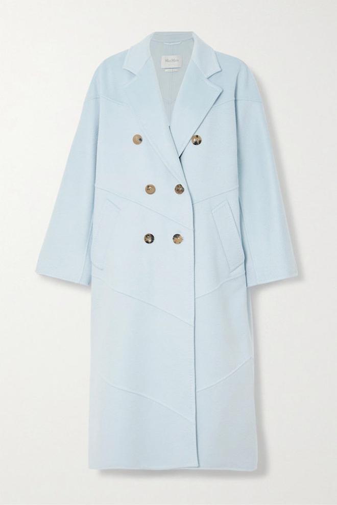 Abrigo 'oversized' azul celeste, de Max Mara