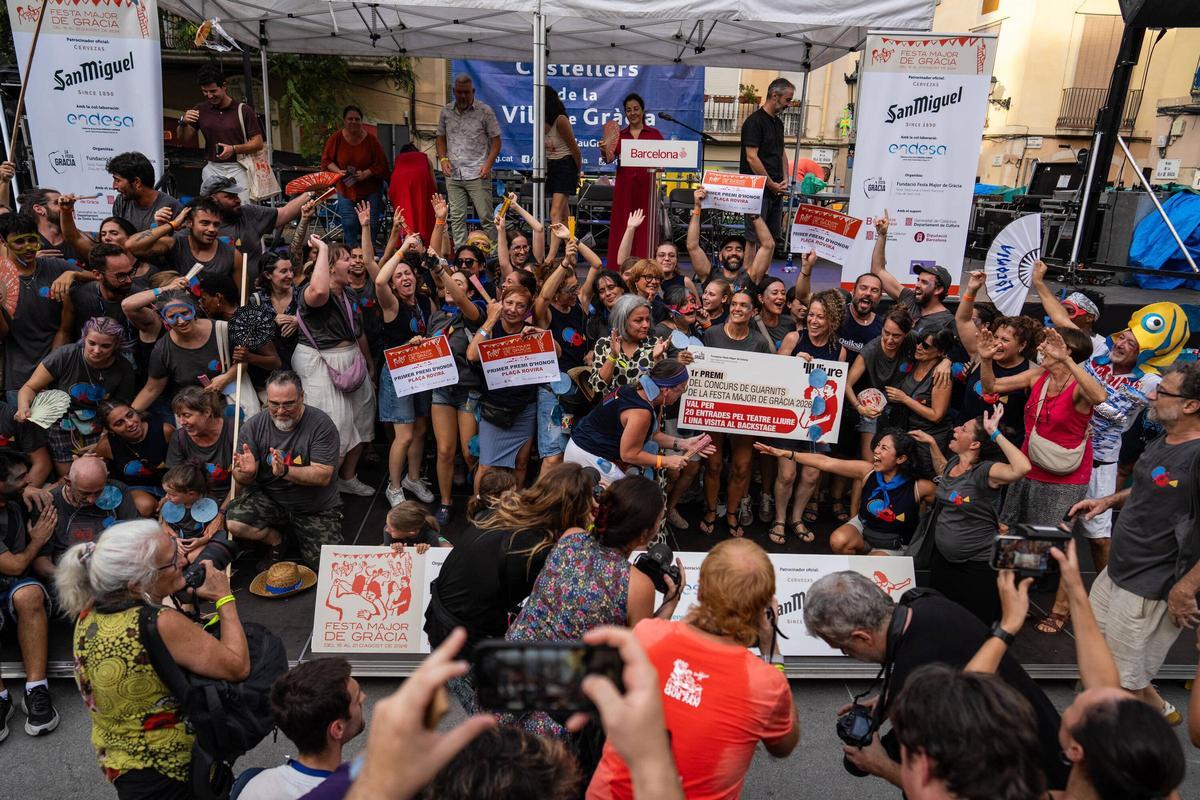 Gràcia premia a la plaza Rovira i Trias por su homenaje a Antònia Font como la calle mejor decorada de las fiestas de 2026