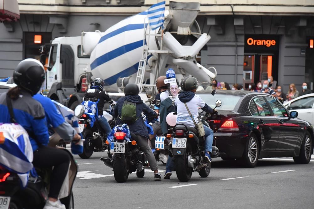 La caravana en defensa del Deportivo colapsó el tráfico en varios puntos de A Coruña.