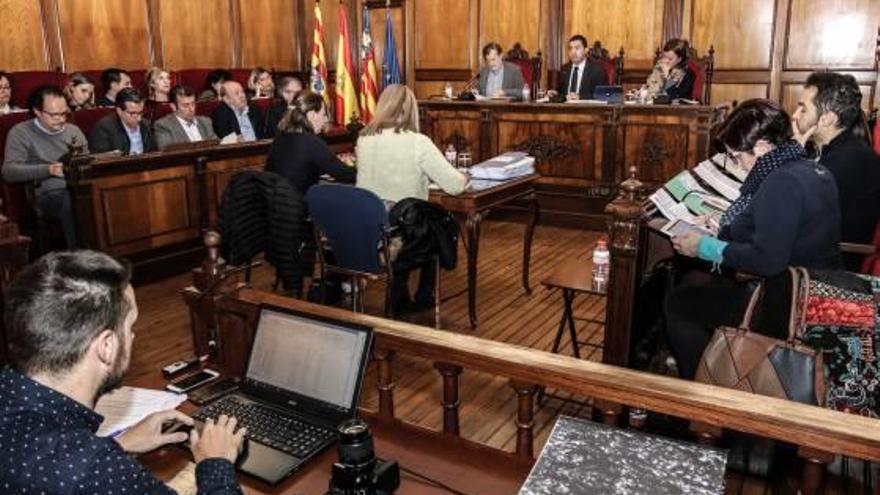 El PSOE aprueba las ordenanzas fiscales con amplio respaldo de la oposición