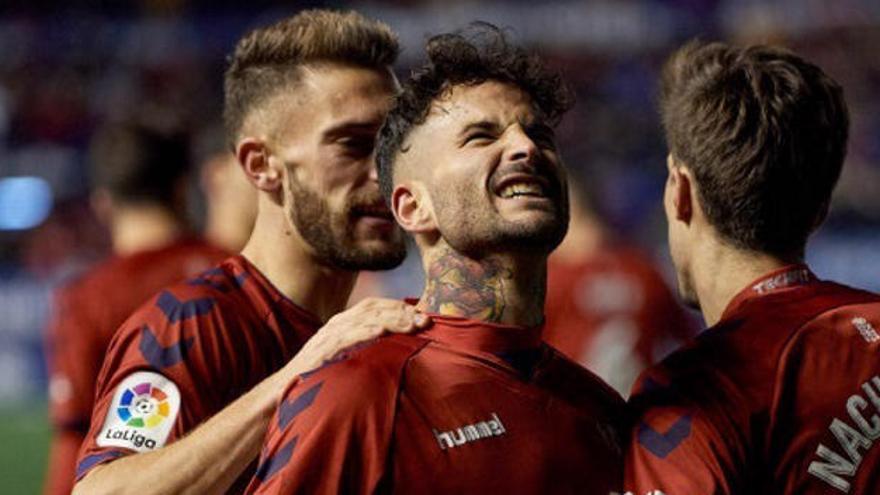 Rubén García celebra su gol en el CA Osasuna-Granada CF.