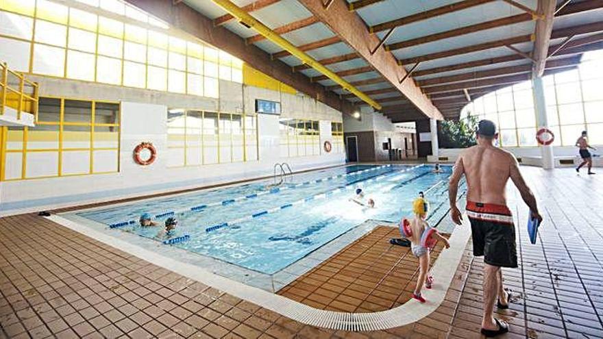 Piscina del complejo polideportivo de Elviña, del que es titular la Xunta.