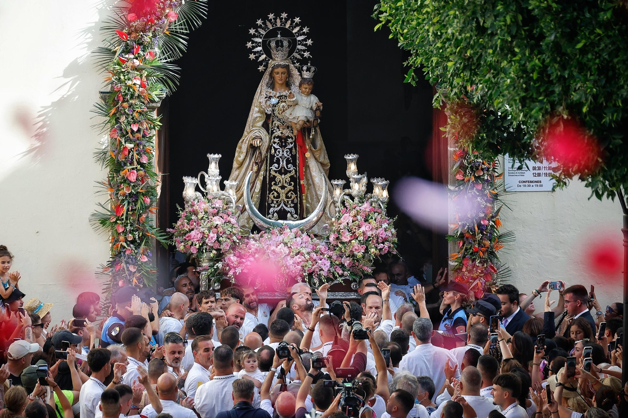 Embarcación de la Virgen del Carmen en el Puerto de la Cruz.