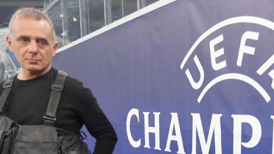 José Manuel López en los interiores de San Siro tras el Atalanta - Valencia.