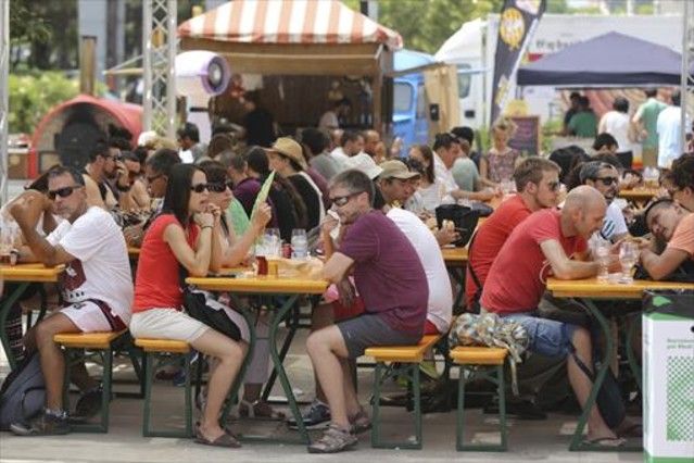 LA FERIA DE LA CERVEZA ARTESANAL TOMA EL POBLENOU_MEDIA_2