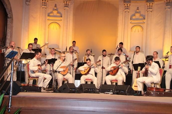 Calicanto en el Convento Santo Domingo de la Villa de Teguise con Voces Solidarias