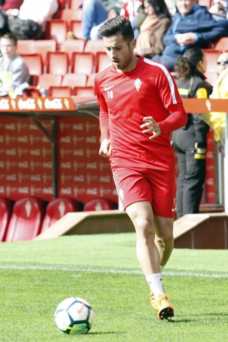 Entrenamiento del Sporting en El Molinón.