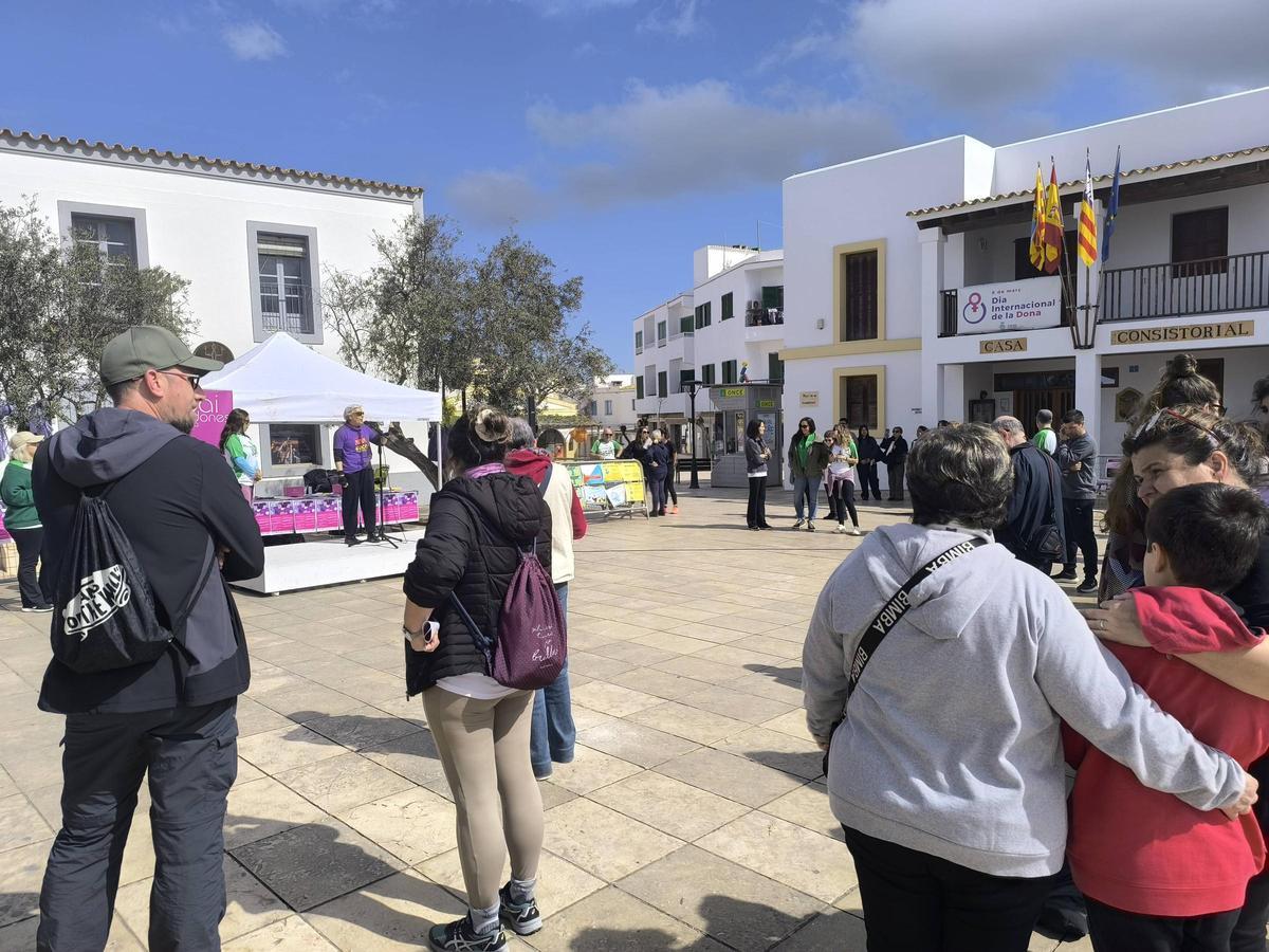 Mira las imágenes de las actividades por el Día Internacional de la Mujer en Formentera