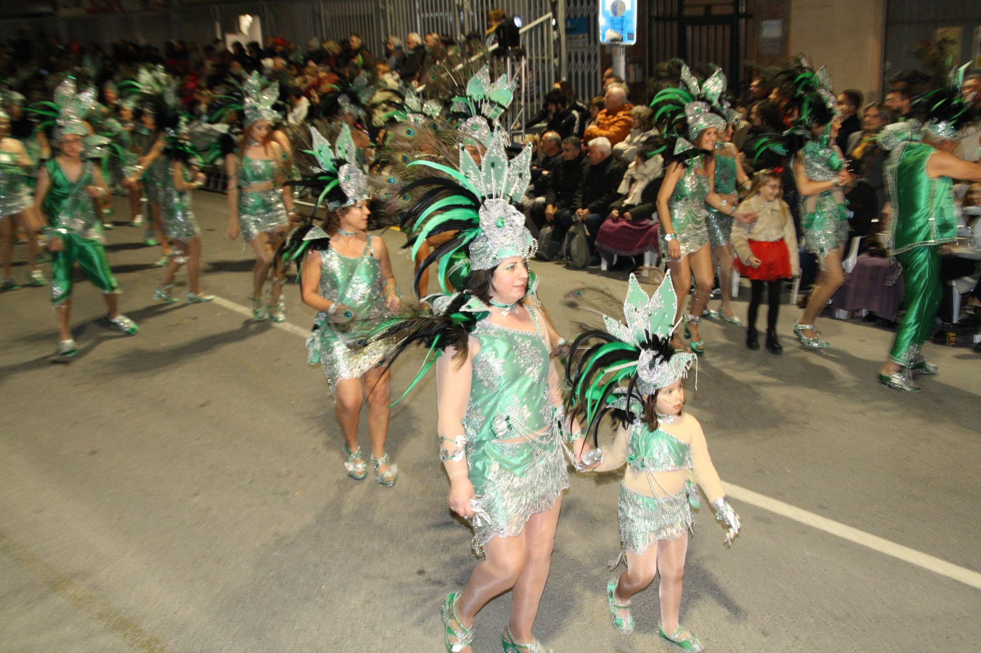 Macrogalería de fotos del segundo desfile del Carnaval de Vinaròs