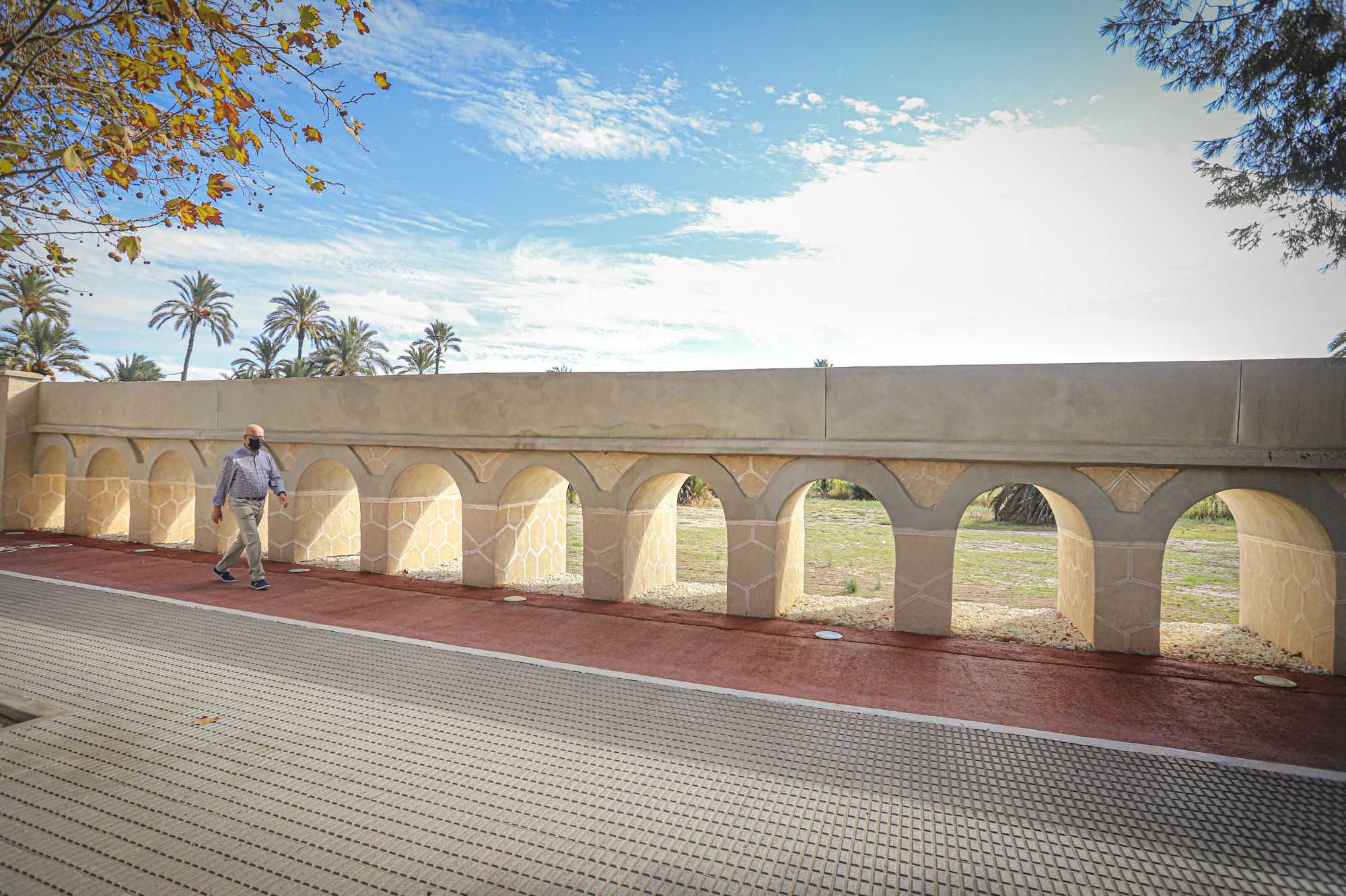 Orihuela da la bienvenida al centro de interpretación del Palmeral