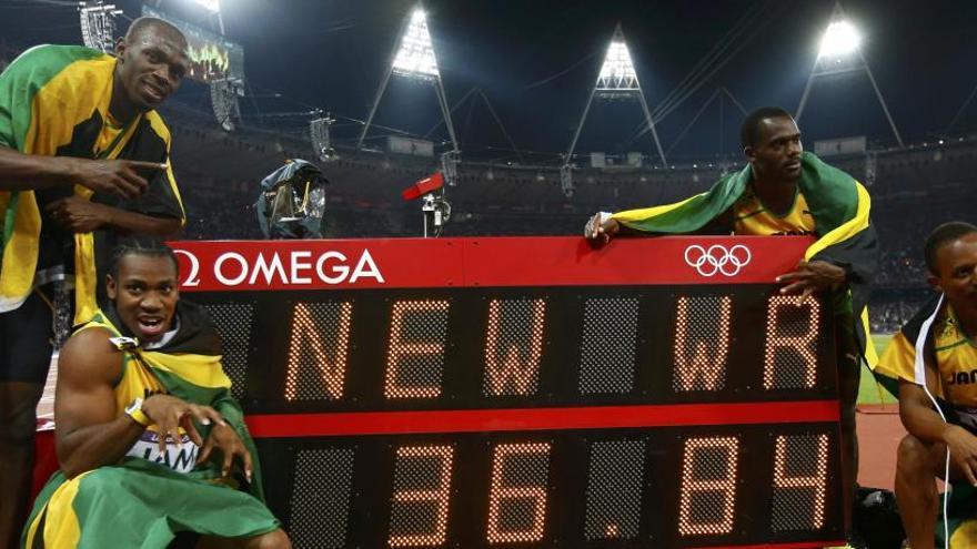 Quitan un oro de Pekín a Usain Bolt
