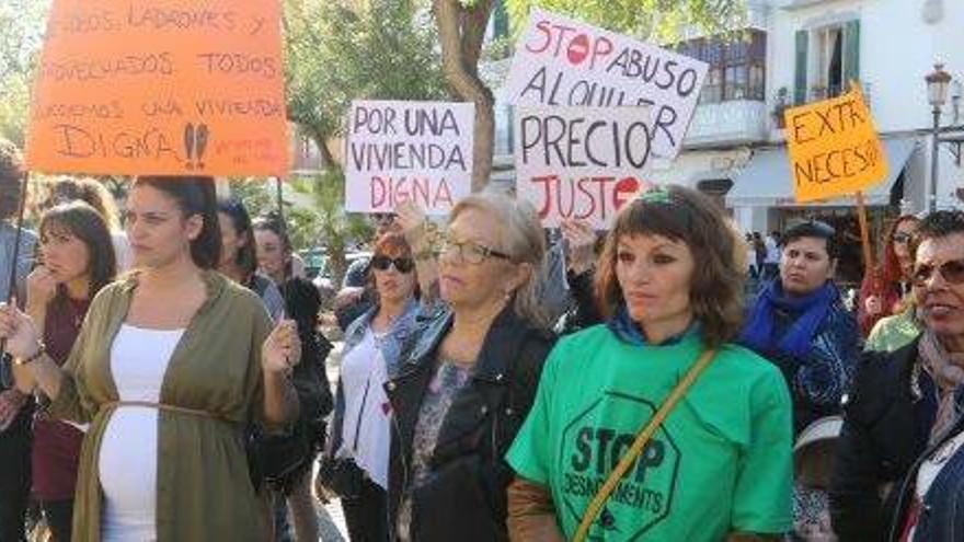 Concentración contra los alquileres abusivos celebrada el año pasado en Ibiza.