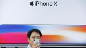 Presentación del un nuevo dispositivo de Apple ante los medios en Pekín, el pasado octubre.
