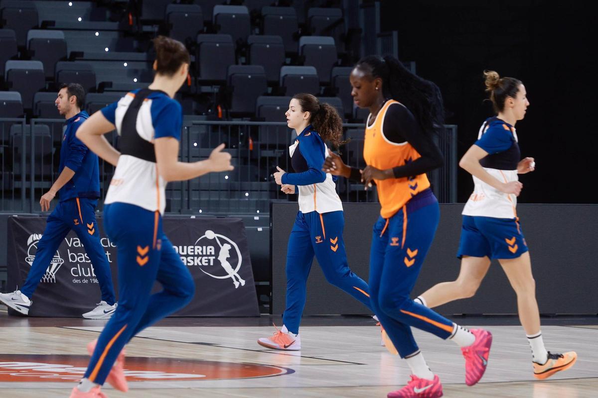 Entrenamiento en el Roig Arena