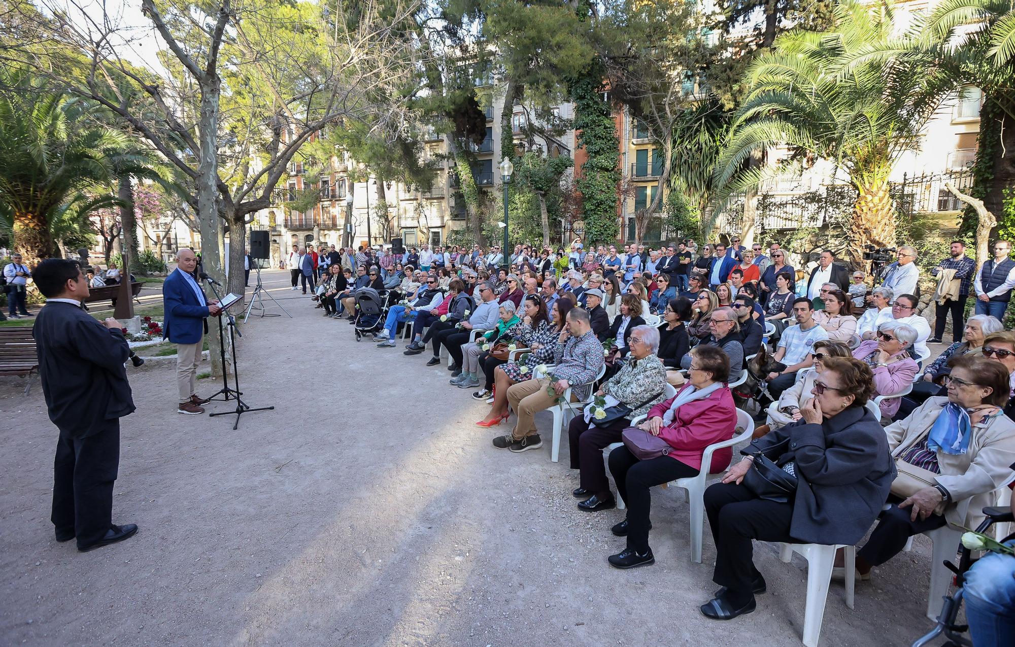 Homenaje a las víctimas de las residencias Domus Vi de Alcoy y Cocentaina