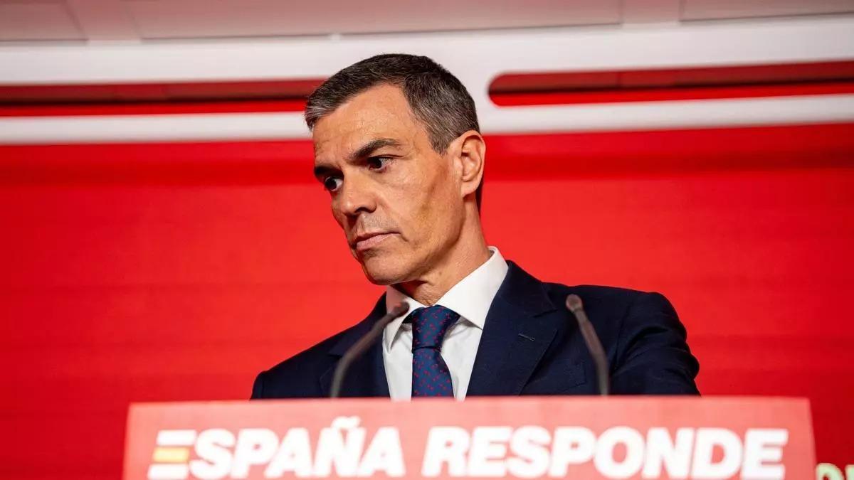 El presidente del Gobierno y Secretario General del PSOE, Pedro Sánchez, durante una rueda de prensa, en la sede del PSOE en Ferraz, a 12 de junio de 2025, en Madrid (España). El presidente del Gobierno y Secretario General del PSOE, Pedro Sánchez, durante una rueda de prensa, en la sede del PSOE en Ferraz, a 12 de junio de 2025, en Madrid (España).