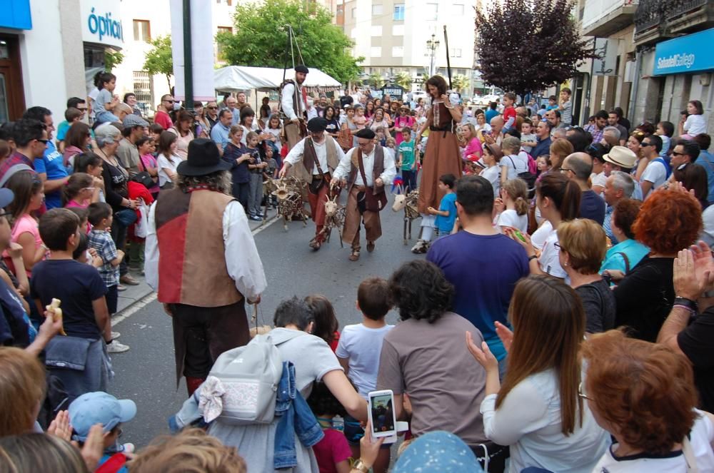 El Festival de Títeres abarrota Redondela de teatro y diversión