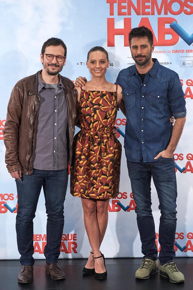 David Serrano, Michelle Jenner y Hugo Silva en la presentación de "Tenemos que Hablar"