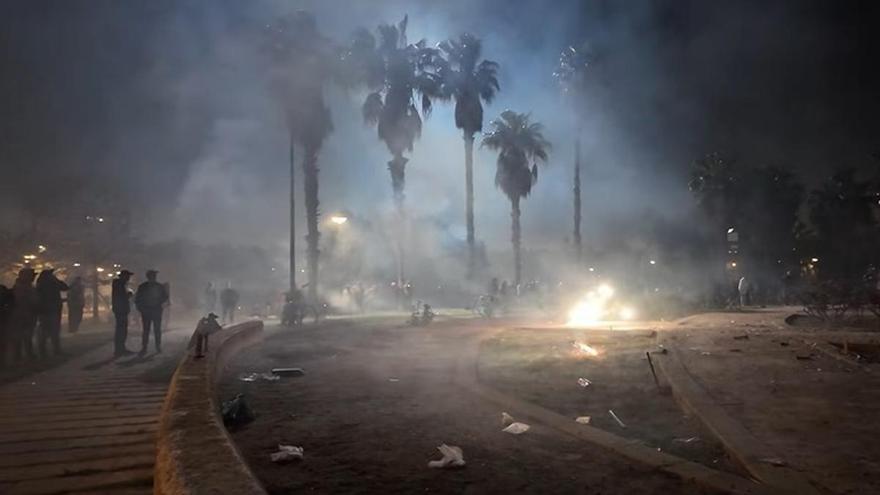Detenidos tres ‘piroturistas’ alemanes tras causar destrozos en un hotel de Valencia detonando potentes petardos en la habitación