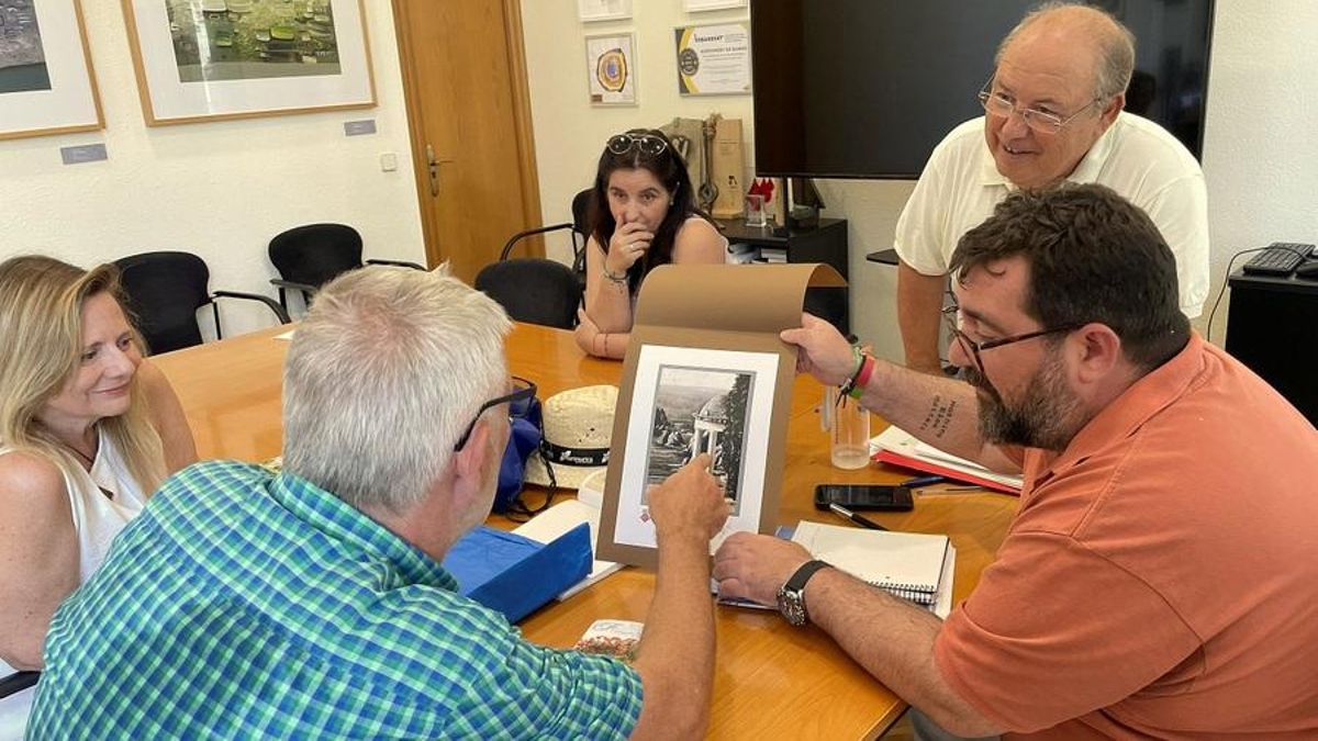 Un dels moments de la visita del representant de la ciutat natal de Carl Faust.