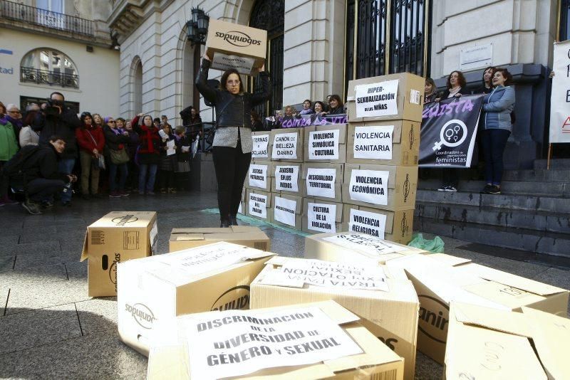 Manifestación contra la violencia machista en Zaragoza