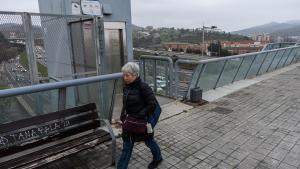 Uno de los ascensores que no funciona desde hace en torno a un año en Nou Barris, en Barcelona.