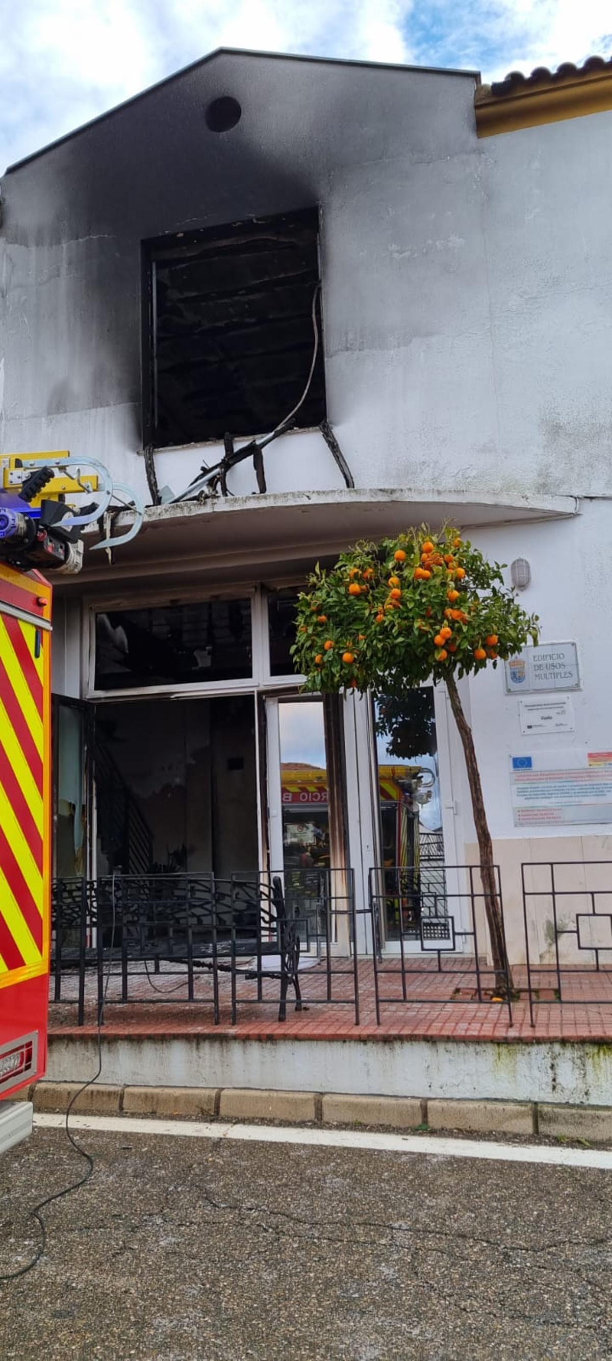 Intrervención de los bomberos en Villaharta.