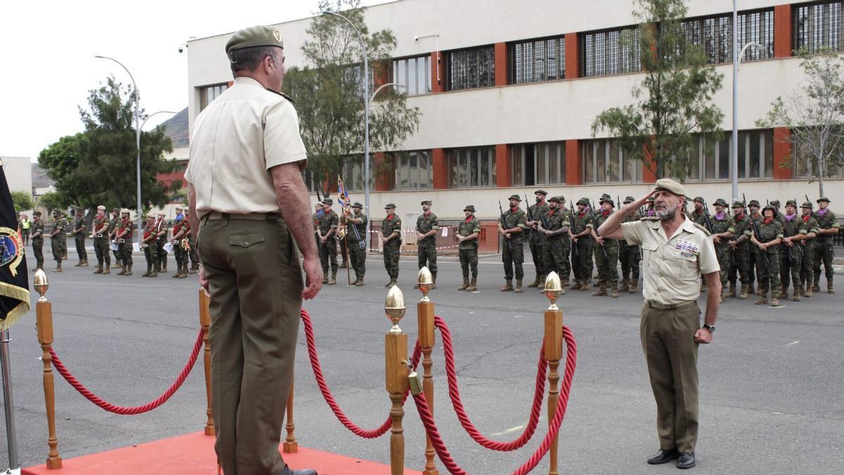 El Regimiento de Artillería Antiaérea N.º 94 despide a la unidad que se desplegará en Letonia