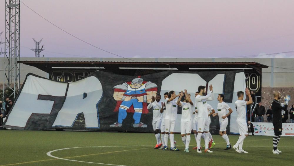 El Hércules se atasca y no pasa del empate ante el Saguntino