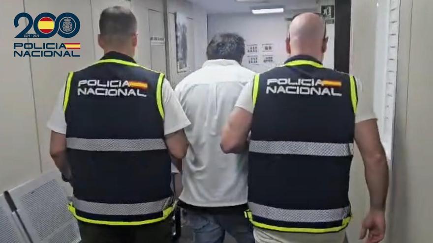 racar un salón de juegos de Palma a punta de cuchillo