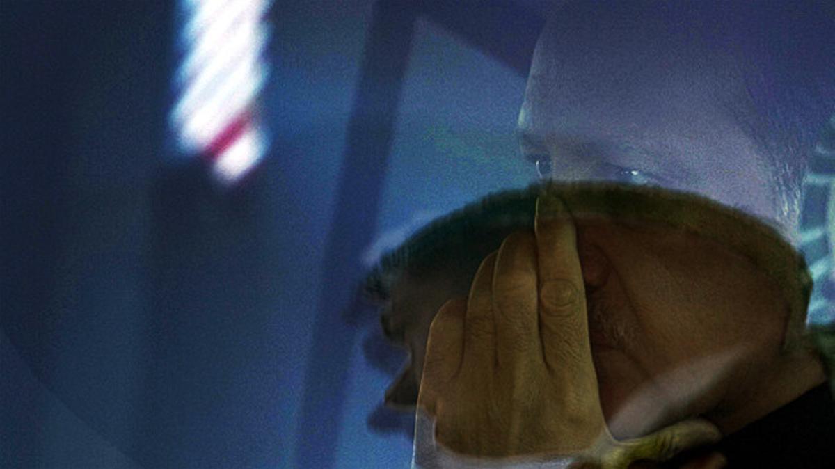 El primer ministre turc, Recep Tayyip Erdogan, marxa en un vehicle després de participar en una conferència de premsa a Santiago de Xile, on ha dit que l’atac israelià a la flota que portava ajuda humanitària a Gaza mostra el terror d’un Estat inadequat al dret internacional i mostra que els israelians no volen la pau a la regió.