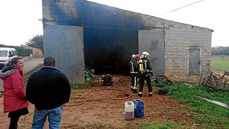 Incendio en un almacén agrícola de Felanitx