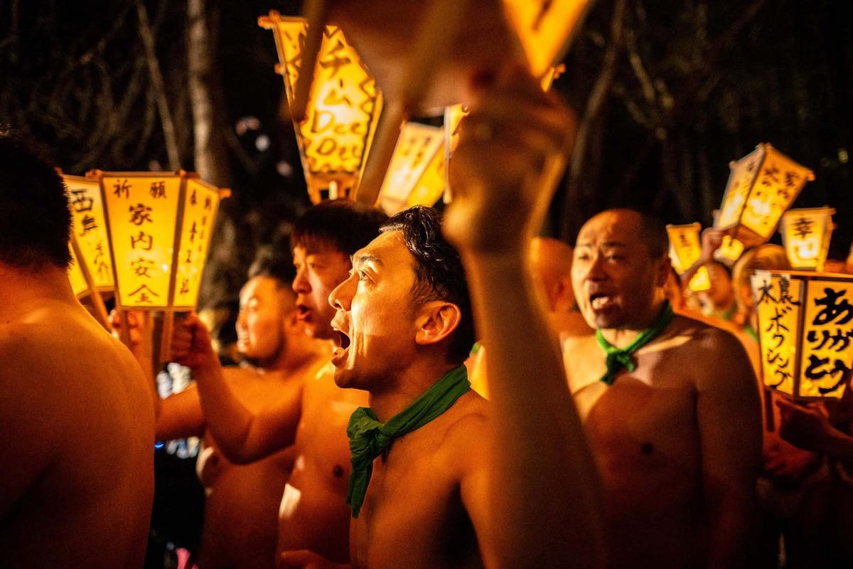 Ritual Sominsai, ampliamente considerado como uno de los festivales más extraños de Japón