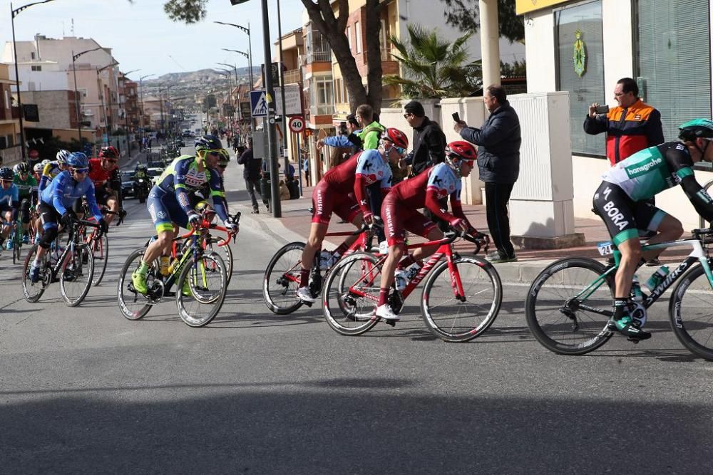 Ambiente a la salida y la llegada de la Vuelta Ciclista a Murcia