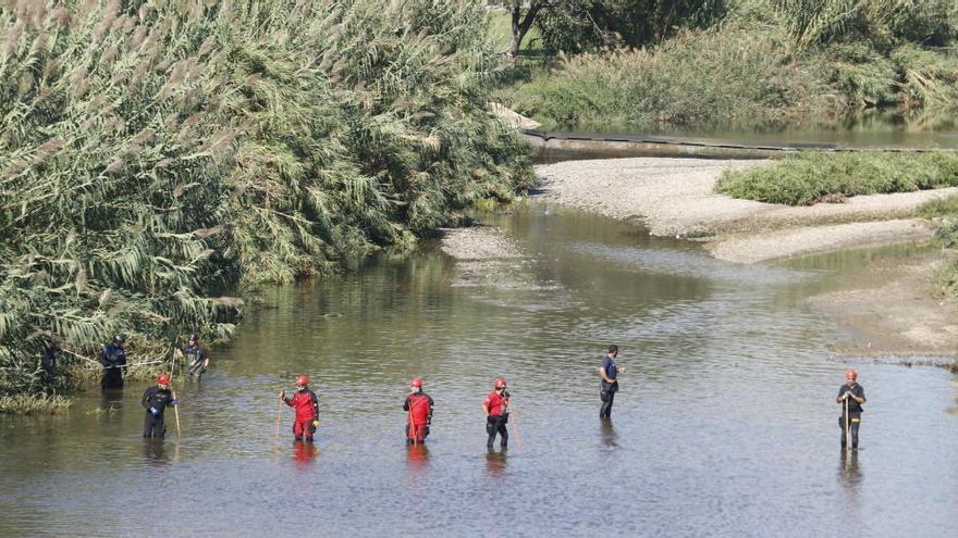 Segueixen buscant el nadó que el pare de 16 anys hauria llançat al Besòs