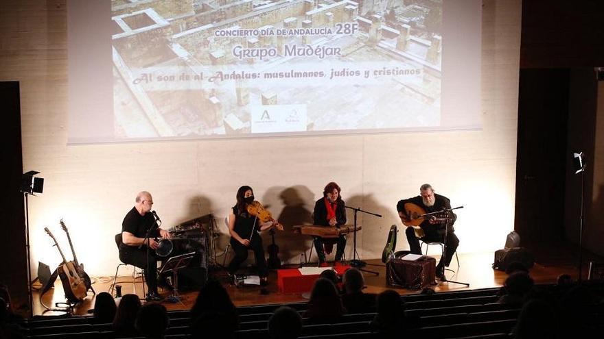 Medina Azahara celebra el Día de Andalucía con el grupo Mudéjar