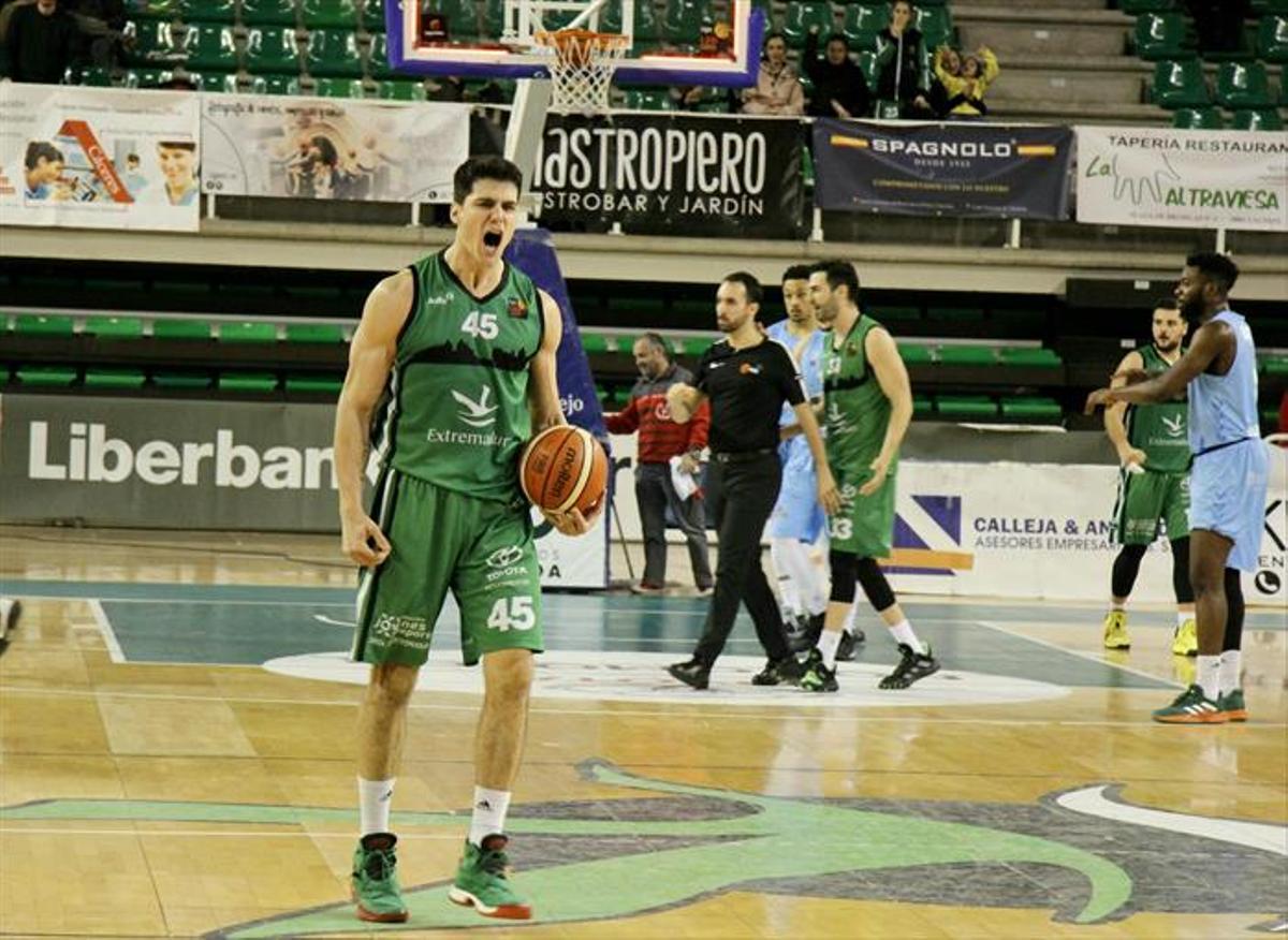 El Cáceres regala más felicidad