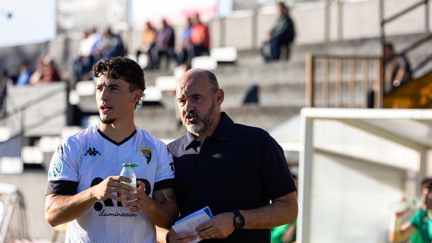César Monasterio, entrenador del Tudelano: "Ibai encaja perfectamente con el Real Zaragoza, como un guante a una mano"