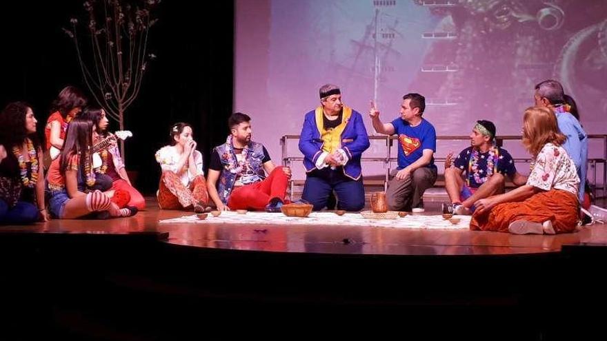 Un momento del musical, con sus protagonistas sobre el escenario. // FdV