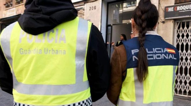 Operativo conjunto de la Guardia Urbana de Barcelona y Policía Nacional