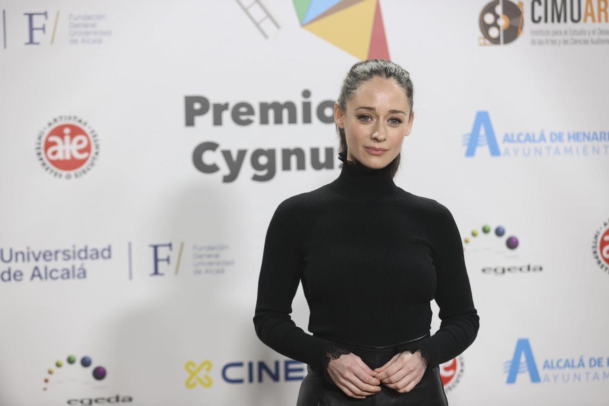 La actriz Elena Rivera en los premios Cygnus