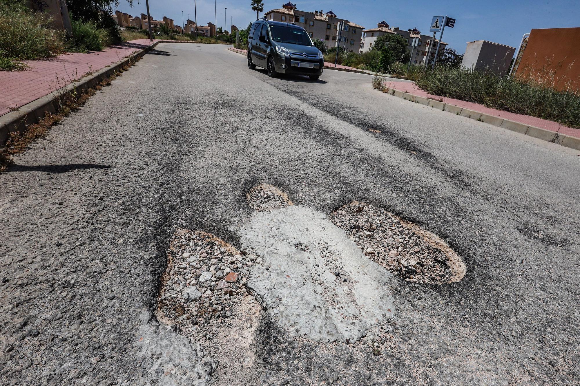 Así están las playas y las calles de Orihuela Costa a un mes del verano