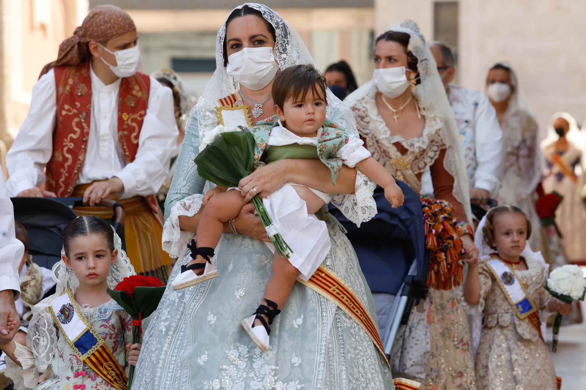 Búscate en el segundo día de Ofrenda por las calles del Mar y Avellanas (entre las 11.00 y 12.00 horas)