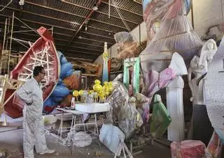 El Gremio de Artistas afirma que el 60% de las hogueras están listas para plantar